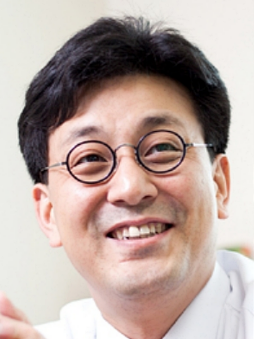 김영태 대통령실 대외협력비서관 (사진=쿠팡, 연합뉴스)