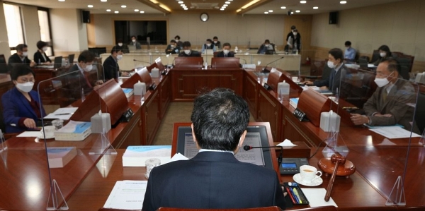 방송통신위원회 전체회의 (사진=연합뉴스)