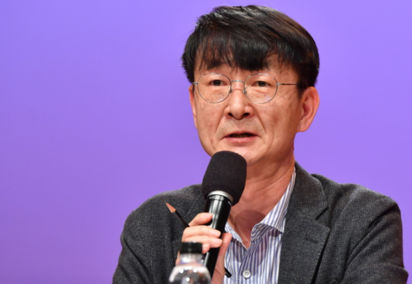 13일 서울 여의도 KBS 아트홀에서 열린 '수신료 이슈 관련 기자간담회'에서 오성일 KBS 수신료 국장이 발언을 하고 있다. (사진=KBS)