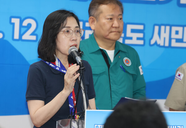 김현숙 여성가족부 장관이 8일 오후 전북 부안군 잼버리 프레스센터에서 2023 새만금 세계스카우트 잼버리 퇴영 상황을 브리핑하고 있다.(사진=연합뉴스)