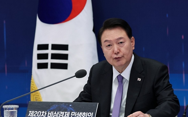 윤석열 대통령이 13일 청와대 영빈관에서 열린 제20차 비상경제민생회의 겸 대한민국 초거대 AI 도약 회의에서 발언하고 있다 (사진=연합뉴스)