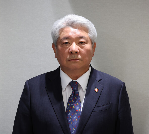 김홍일 방송통신위원장 후보자가 6일 서울 용산 대통령실 청사에서 열린 인사발표에 참석하고 있다.(사진=연합뉴스)