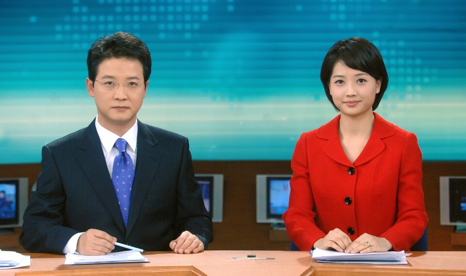 2008년 주말 'KBS 뉴스9' 앵커를 맡았던 임장원 기자와 김윤지 아나운서 (사진=KBS)