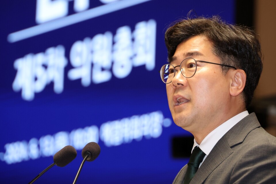 더불어민주당 박찬대 원내대표가 13일 오전 서울 여의도 국회에서 열린 정책 의원총회에서 발언하고 있다 (사진=연합뉴스)