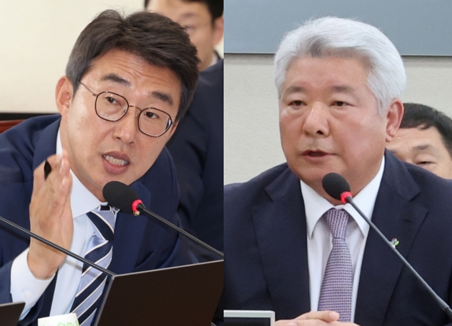 21일 국회 과학기술정보방송통신위원회에서 열린 방송통신위원회 설치 및 운영에 관한 법률 개정 입법 청문회에서 더불어민주당 노종면 의원이 김홍일 방송통신위원장에게 질의하고 있다 (사진=연합뉴스)