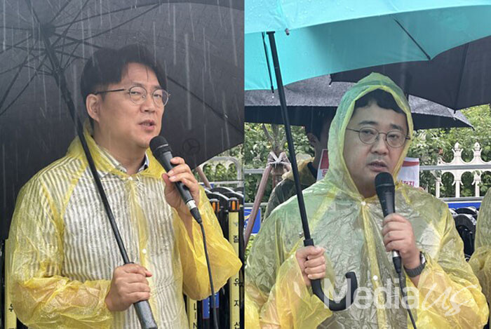 이호찬 언론노조 MBC본부장(왼쪽)과 박상현 언론노조 KBS본부장(오른쪽)이 2일 국회 앞에서 열린 '방송4법' 의결 촉구 기자회견에서 발언을 하고 있다.(사진=미디어스)