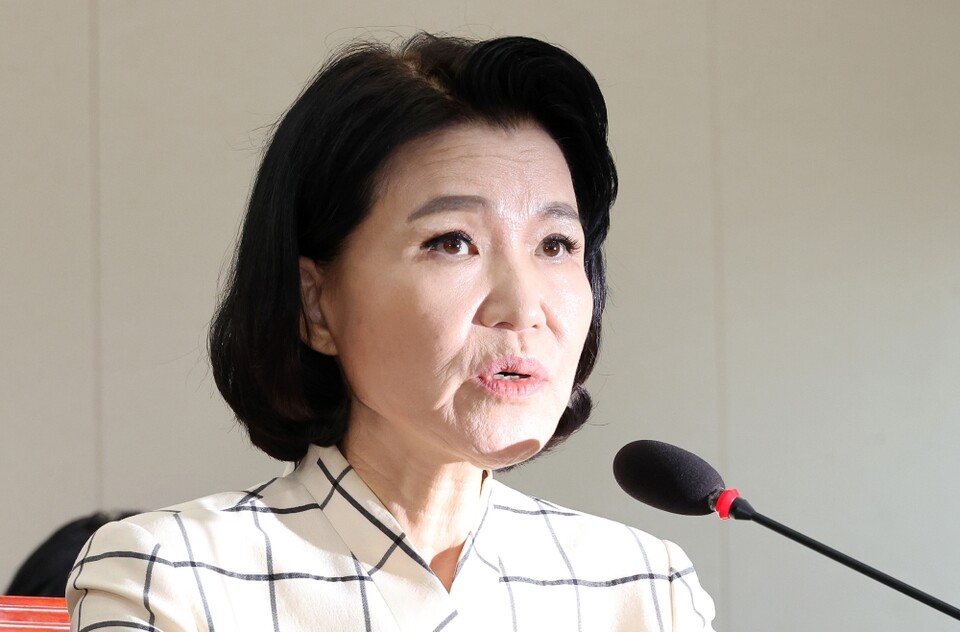 이진숙 방송통신위원장 후보자가 26일 오전 국회 과학기술정보방송통신위원회에서 열린 인사청문회에서 의원 질의에 답변하고 있다 (사진=연합뉴스)