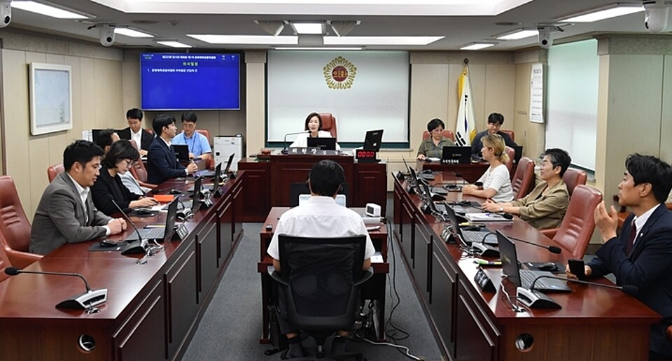 서울시의회 문화체육관광위원회 회의 (사진=서울시의회)