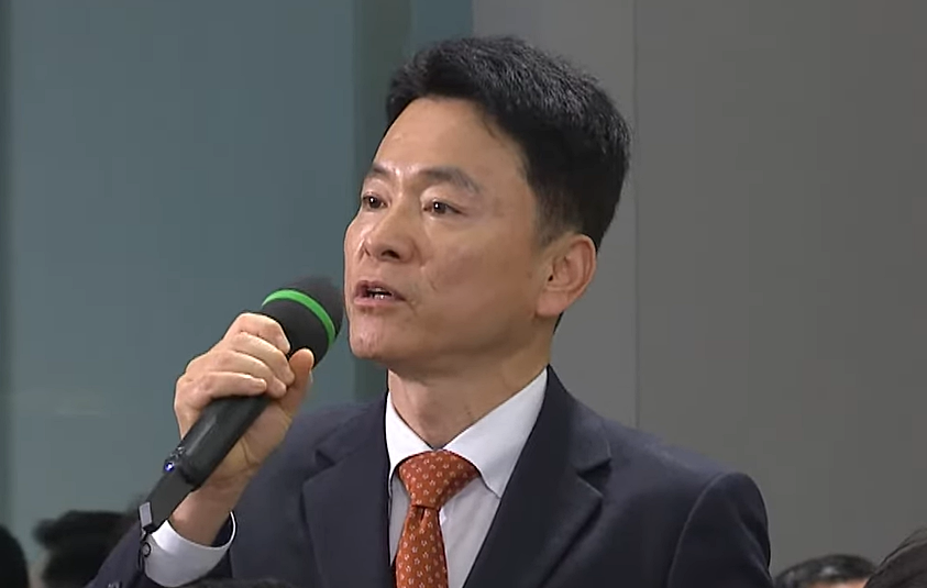 지난 7일 윤석열 대통령 대국민담화 및 기자회견에서 박석호 부산일보 기자가 질의하는 모습 (KTV 유튜브 중계화면 갈무리)