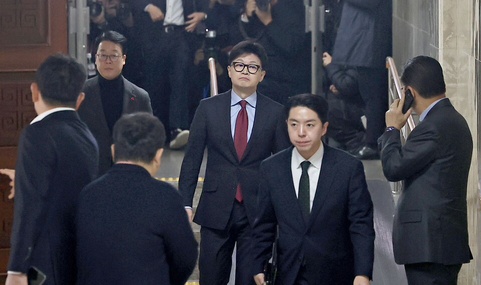 국민의힘 한동훈 대표가 9일 서울 여의도 국회에서 열린 국민의힘 비상의원총회에 참석하고 있다 (사진=연합뉴스)