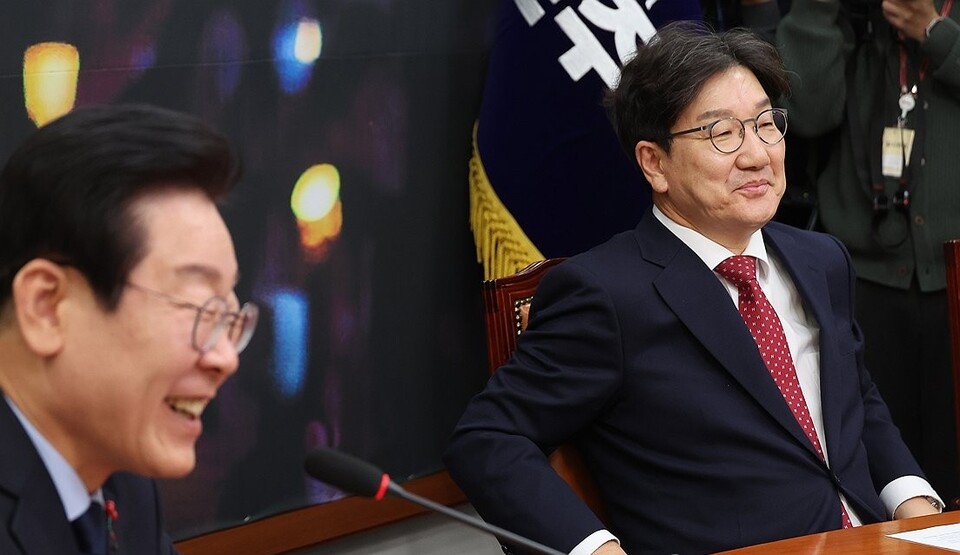 권성동 국민의힘 원내대표가 지난해 12월 18일 오후 서울 여의도 국회에서 이재명 더불어민주당 대표를 예방하는 모습 (사진=연합뉴스)