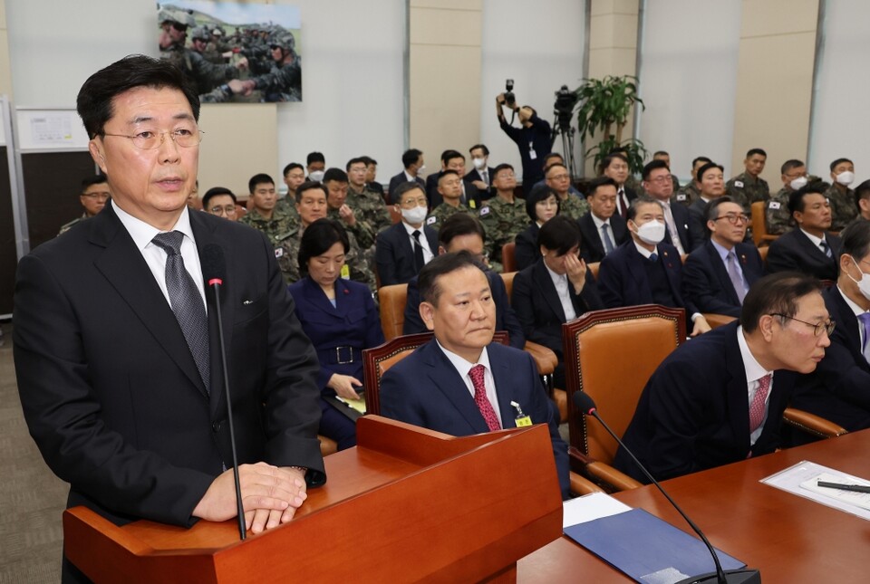 홍장원 전 국가정보원 1차장이 22일 국회에서 열린 '윤석열 정부의 비상계엄 선포를 통한 내란 혐의 진상규명 국정조사 특별위원회' 1차 청문회에서 발언하고 있다 (사진=연합뉴스)