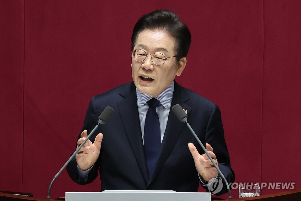 더불어민주당 이재명 대표가 10일 국회 본회의에서 교섭단체 대표 연설을 하고 있다.(사진=연합뉴스)