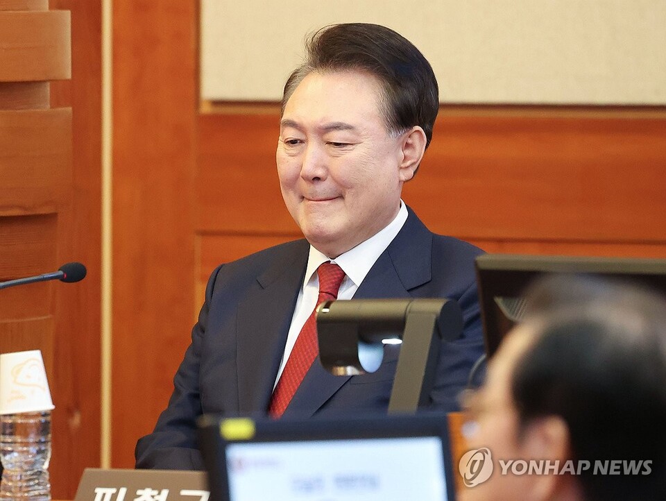 윤석열 대통령이 13일 서울 종로구 헌법재판소 대심판정에서 열린 윤석열 대통령 탄핵심판 8차 변론기일에 출석해 있다.(사진=연합뉴스)