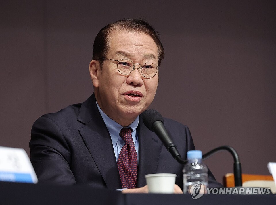 민의힘 권영세 비상대책위원장이 17일 서울 중구 프레스센터에서 열린 관훈토론회에 참석해 발언하고 있다(연합뉴스)