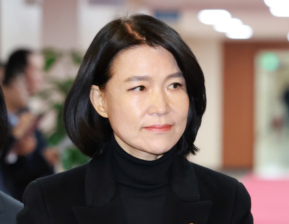 이진숙 방송통신위원장이 지난 11일 정부서울청사에서 열린 국무회의에 참석하는 모습 (사진=연합뉴스)