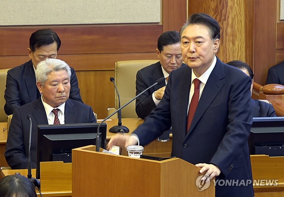 윤석열 전 대통령이 2월 25일 서울 종로구 헌법재판소에서 열린 윤 대통령 탄핵심판 11차 변론에서 최종 의견 진술을 하고 있다. [헌법재판소 제공=연합뉴스]