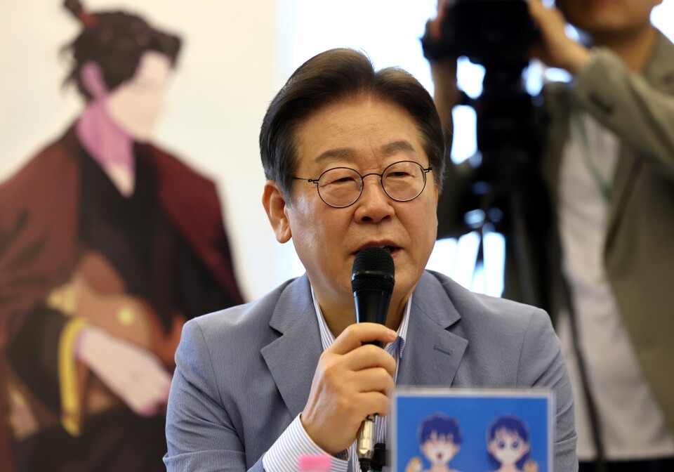 더불어민주당 이재명 전 대표가 18일 대구 북구 사회혁신커뮤니티연구소 협동조합 소이랩에서 열린 K-콘텐츠 기업 간담회에 참석해 발언하고 있다 (사진=연합뉴스)