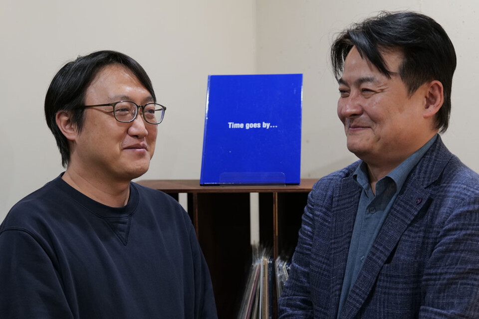 같은 가치를 추구해온 두 사람이지만, 직접 만난 일이 없었기에 서로 수줍은 미소만 교환할 수 있었다. 이날 부산 출신이라는 공통점도 함께 나눈 두 사람의 따로 또 같이 실천을 기대해본다.