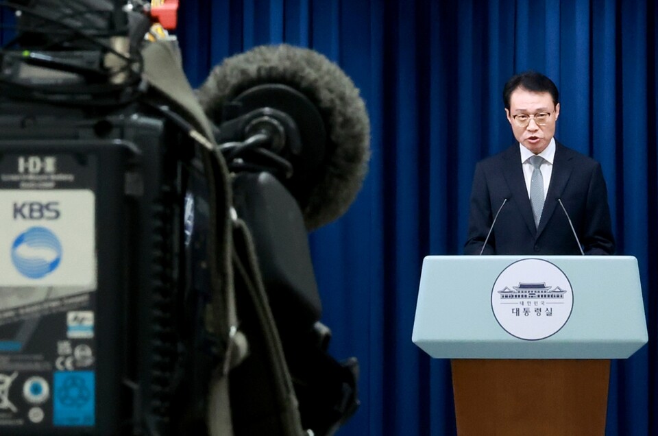 이규연 대통령실 홍보소통수석이 지난 6일 서울 용산 대통령실 청사에서 방송법 관련 논평을 하고 있다 (사진=연합뉴스)