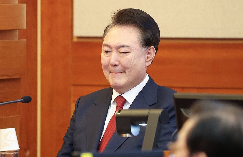 지난 2월 13일 당시 윤석열 대통령이 서울 종로구 헌법재판소 대심판정에서 열린 대통령 탄핵심판 8차 변론기일에 출석한 모습 (사진=연합뉴스)