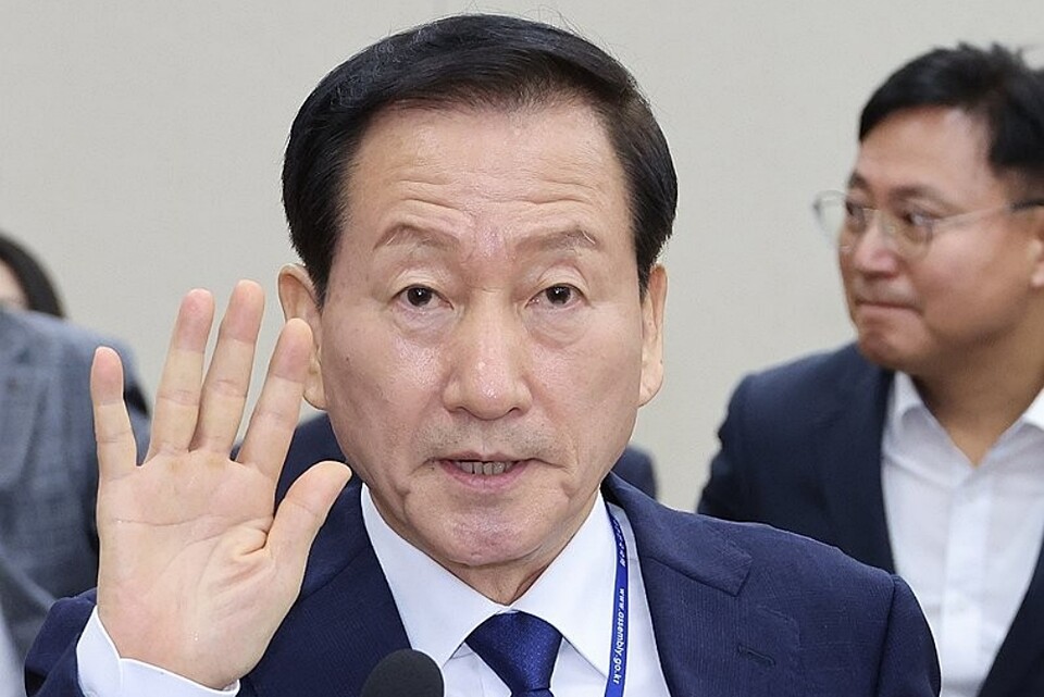 지난해 10월 21일 류희림 방송통신심의위원장이 국회에서 열린 국회 과학기정보방송통신위원회의 국정감사에서 증인선서를 하고 있다(사진=연합뉴스)