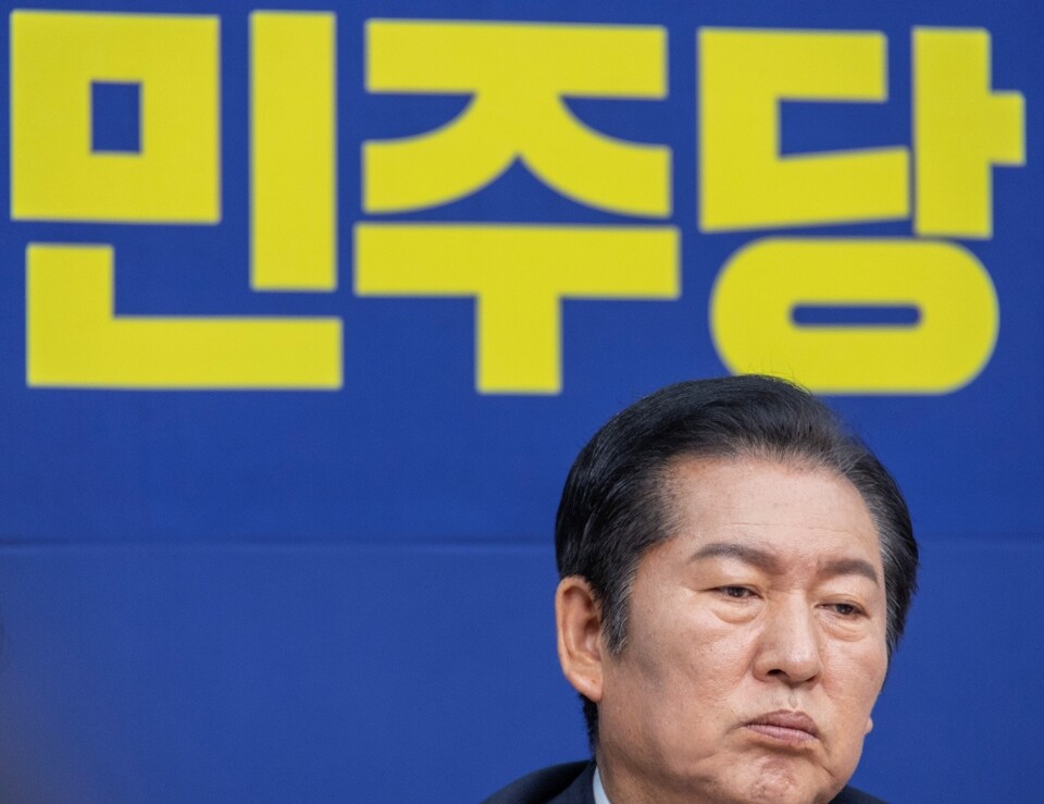 더불어민주당 정청래 대표가 24일 국회에서 열린 최고위원회의에서 발언을 마친 뒤 생각에 잠겨 있다 (사진=연합뉴스)