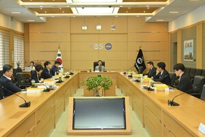 KBS이사회의 '가처분 침대축구' 박장범 대응법 - 뉴스 썸네일 이미지
